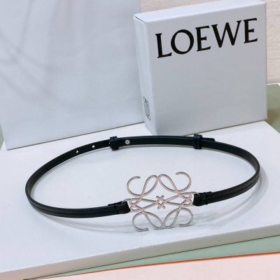 罗意威.Loewe 女士腰带官方同步，镂空金属腰带，光滑牛皮革腰带，五金4.0Cm、皮带身1.0Cm精品，正面饰有anagram牛皮革镂空装饰，实物拍摄