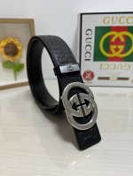 品名：古奇.Gu...Ci 原单 材质：原单牛皮腰带 专柜原单品质、做工精细，时尚大牌，送人自用首选 包装： 请认准如图专柜包装赠送打孔器手提袋