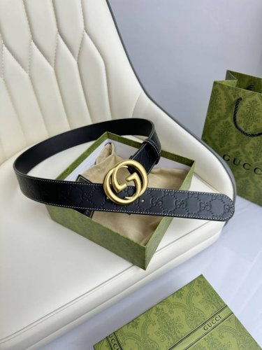 特 Gucci，原厂精密电渡扣头，意大利原厂皮，宽4.0Cm，代购级。