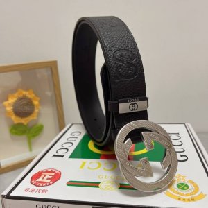 品名：古奇.Gu...Ci 原单 材质：原单牛皮腰带 专柜原单品质、做工精细，时尚大牌，送人自用首选 包装： 请认准如图专柜包装赠送打孔器手提袋专柜礼盒宽度3.