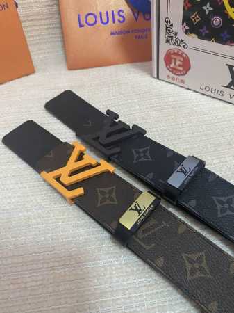 品名：Lv..路易..威登原单 材质：原单牛皮腰带 百分百头层牛皮腰带保证真皮，24K纯钢扣，专柜原单品质、做工精细，时尚大牌，送人自用首选 包装： 请认准如图 - 点击图像关闭