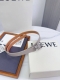特 Loewe 罗意威专柜最新同款腰带 选用光滑牛皮革窄款腰带 配有Anagram Pebble针扣 卓越的工艺 个性的造型 精美的材质 宽:2.0Cm