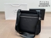 Prada 普拉达尼龙包 很有味道！ 自重轻上身超洋气 尺寸29 26