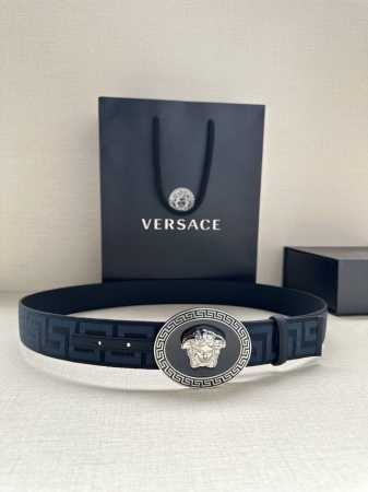 特 宽度3.8cm VERSACE 织物腰带，饰有提花Greca图案，配有La Medusa搭扣。 La Medusa五金配件 搭扣闭合 面料：100%锦纶 里 - 点击图像关闭
