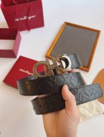 特 Ferragamo.菲拉格慕 全套包装 宽度3.5Cm 高级定制款男士皮带 双面进口牛皮 可双面使用 自行选择搭配 真材实料 很有质感 时尚经典不失风范 搭