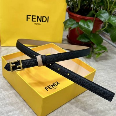 Fendl 芬迪 宽20Mm，原单进口小牛皮，搭配原单钌钯电镀f扣，手感.油边近乎完美，原产皮料定制，质感无可挑剔，出众的细节，高清实拍，货真价实，品质保证。