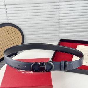 男士费拉，、柔软细腻，百搭大方，宽3.5Cm 、 官网同步，商务休闲均可使用！ 黑配蓝色双面均可佩戴