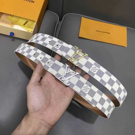 原版包裝 L0Uis Vuitt0N 今季新品 原單腰帶 寬度35毫米 經典防水帆布面料進口磨砂牛皮做底 搭配新款精鋼五金 百搭易襯 - 点击图像关闭