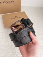 特 COACH 寇驰原单系列 3.7cm带身专柜对版开模制作 徳国进口机车车线 精湛工艺海外代购最热系列 搭配双五金带扣 正装休闲均可搭配 秉承独特的设计风格引
