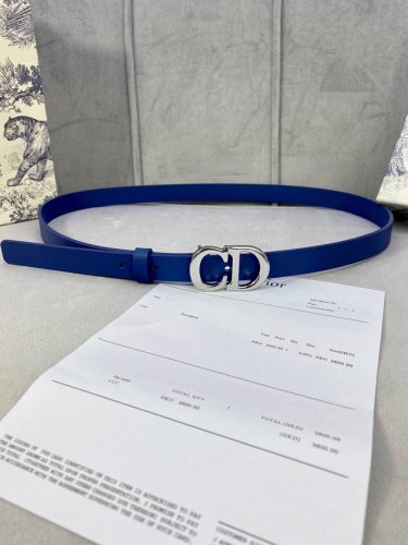 宽度2.0Cm Dior 迪奧 爆款平面無線帶身 Saddle进口小牛皮带身 金属“Cd”标志 採用進口雙面頭層牛皮