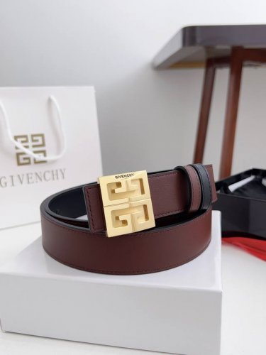 纪～梵希 顶级货品 头层小牛皮压花搭配平纹小牛皮 双面可用，皮质柔软。 扣头：纯铜扣 码数：100-125Cm 包装：全套包装