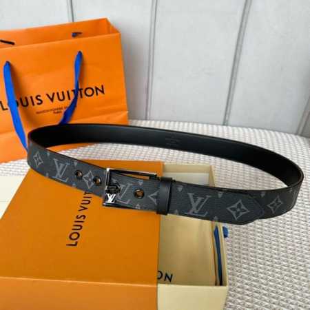 寬：35Mm Louis Vuitton 海外原單代購級別 老鼠貨 寬度35毫米 小牛皮內襯和電鍍3色針扣設計 孔位由5個 純銅烤漆 飾釘組成 充分展現皮帶的優 - 点击图像关闭