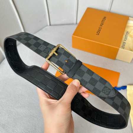 特 寬：40Mm 驢家新品 Nigo新品限量版 專櫃有售新品男士系列 專用訂做面料搭配原廠純黑色小牛皮 針扣款式設計搭扣 雙面用 兩種佩戴方式潮男必備款！ - 点击图像关闭