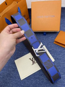 Lv.路易威登 全套包装 原版品质 代工厂货品 40Mm宽度 正品一体铸造五金钢扣，原厂皮料 双面原厂定制面料，区别市场货