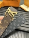 特 Lv Line 双面腰带采用两式格调分别演绎经典 Monogram 图案，并将创意巧思融入 Lv Line 搭扣。宽度4.0Cm