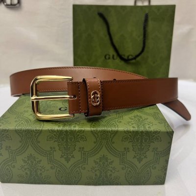 特 Gucci、3.5宽Belt With Interlocking G Detail 时尚腰带 针扣设计 平纹牛皮底