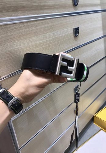 配送专柜包装 打孔针 新款 Fd 宽38Mm 支持Nfc 芯片扫描，标志造型宽皮带，原版圆柱F铆钉扣，进口原版 黑色小牛皮配原版老花制成，镀金表面金属制品，品质