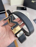 品名：万宝龙.Montblanc原单 腰带 皮带 型号：挂扣，新款原版经典精品贴皮字母挂扣，实物拍摄，原版头层牛皮 材料：百分百头层牛皮，保证真皮。双面可用专柜