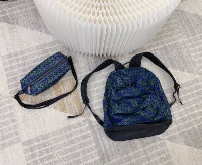 大货已出跑量 原单 #最In单品# Issey Miyake Baobao 三宅一生背囊 正品开模，香港6千多购回，一对一五金，面料，细节全对版开模，此款书包的