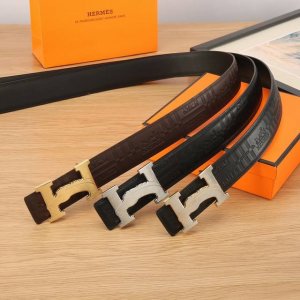 特 爱马仕Hermes网络款3.8宽精品不锈钢板扣，搭配意大利双面进口头层牛皮，可自行选择搭配，全套包装，精品钢扣板扣系列