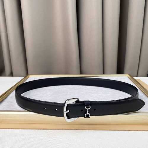 特 Gucci、马衔扣腰带，女士净面牛皮，3Cm