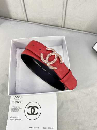 宽度3.0Cm Chanel 香奈儿 荔枝纹牛皮 金 银 色镶钻钢扣。