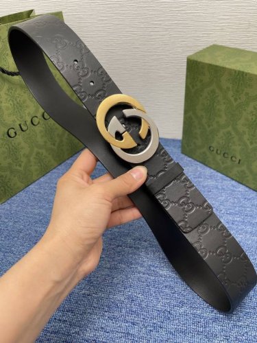 Gucci 经典款进口原厂印花面 搭配原版皮底 精品钢扣 宽4.0 Cm 经典永不过时款 潮流大方 时尚百搭
