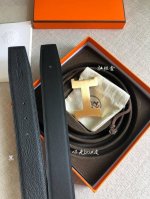 特 Hermes.爱马仕 官网同步 宽度38Mm 原版荔枝搭带身搭配原版精品钢扣，男装的经典搭配，可双面使用完美配饰！