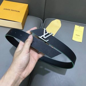 L0Uis Vuitt0N 今季新品 男士原單腰帶 寬度35毫米 雙面進口小牛皮壓細紋內襯平紋小牛皮底 彩色油邊更顯時尚 搭配新款五金 可雙面使用佩戴
