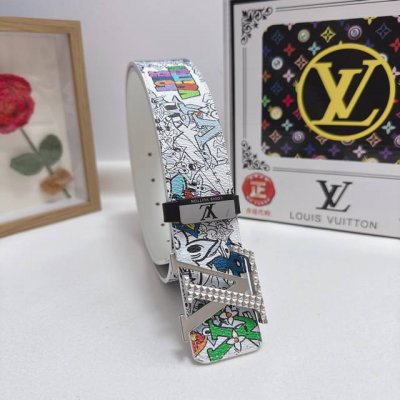 品名：Lv..路易..威登 材质：原单牛皮腰带 百分百头层牛皮腰带保证真皮，24K纯钢扣，专柜原单品质、做工精细，时尚大牌，送人自用首选 包装： 请认准如图专柜