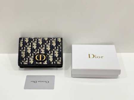 Dior 2055颜色 黑色 尺寸 13.5*9.5*3.5 Dior 专柜最新款火爆登场！采用进口牛皮，做工精致， 媲美专柜！多功能小钱包，内隔丰富，超级实用 - 点击图像关闭