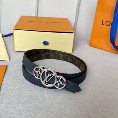 Lv S-Lock系列 寬度20mm 驢家法國驢女士腰帶 全新風格定制帆布面料襯托細膩的進口小牛皮 全新設計搭扣 融入字母和花卉图案 与腰带相结合雙面用