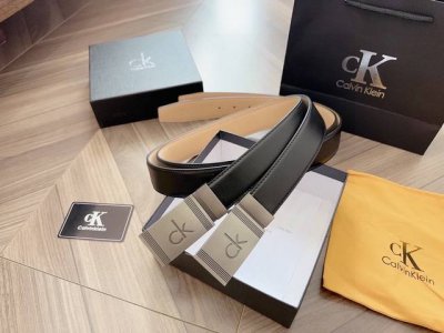 Ck 美国品牌 为全球最大的高级时尚控股公司以传统手工设计和款式新颖誉满全球 此款采用纯牛皮名师制作 随心驾驭[奸笑] 附带原版包装 宽度3.4厘米。