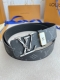 品名： Lv..路易..威登腰带皮带原单 型号：挂扣，新款经典纯钢材质挂扣，头层牛皮，图片实物拍摄 材料：头层牛皮，挂扣系列，纯钢材质扣头，钯镀电镀工艺永不掉色