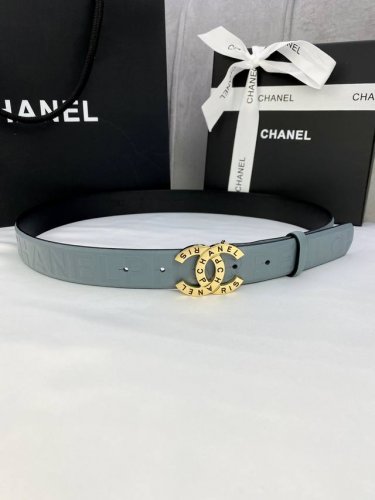 宽度3.0Cm Chanel 香奈儿 进口柔软小牛皮金 银色花纹金属精品钢扣。