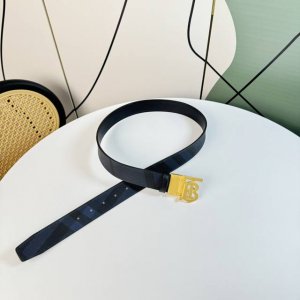 tb巴宝L，头层牛皮 搭配原版专用料，宽3.5Cm 官网同步，金属标识,柔软舒适。适合商务低调人士！