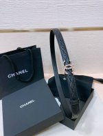 特 Chanel 24C 珍珠 水钻白 与 水钻粉 Logo搭扣 黄铜金属羊皮菱格带身 手感柔软 细腻 2.0Cm 码数75- -100