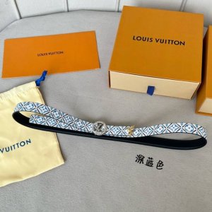寬：20Mm 驢家新品 特別限定女士腰帶 皮帶採用雙面設計 帶身帆布面襯托荔枝紋牛皮 全新搭扣以金色金屬打造 末端則以金色花卉圖案完美點綴. 多色選