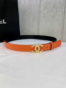 宽度3.0Cm Chanel 香奈儿 进口柔软小牛皮金 银色花纹金属精品钢扣。