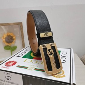 品名：古奇.Gu...Ci 原单 材质：原单牛皮腰带 专柜原单品质、做工精细，时尚大牌，送人自用首选 包装： 请认准如图专柜包装赠送打孔器手提袋