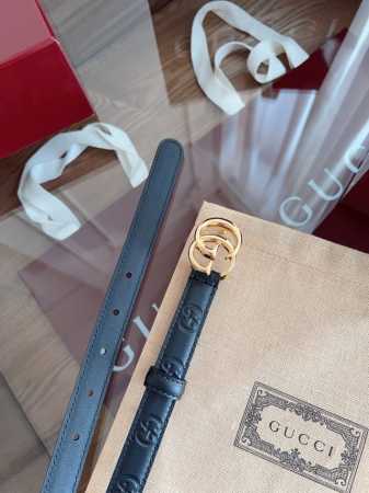 Gucci 表面头层小牛皮 宽度2.0Cm 专柜新版Logo横标，原版进口南非皮底，精品双G铜扣 高端品质，不惧对比。 - 点击图像关闭
