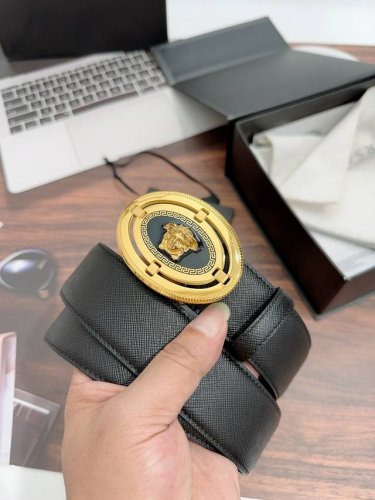 特P250 范思哲宽4.0，进口热压纹路头层牛皮饰以人头钢扣，9175103