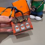 爱马仕迷你铂金包挂件 创意小房子包包 通用蓝牙耳机包 可放钥匙口红 时尚迷你包包 可以当包饰，耳机包一举两得！