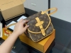 配折叠盒飞机盒 Size：20.13Cm Lv 新款 Bb双子星胸包三合一包！ Saumur 百搭 长链条！ 统统都有！！