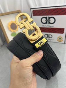 品名：菲拉格幕 自动带 材质：原单牛皮腰带 百分百头层牛皮腰带保证真皮，24K纯钢扣，专柜原单品质、做工精细，时尚大牌，送人自用首选 包装： 请认准如图专柜包装