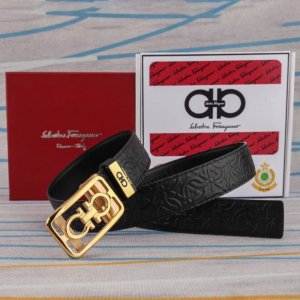 品名：菲拉格幕 自动带 材质：原单牛皮腰带 百分百头层牛皮腰带保证真皮，24K纯钢扣，专柜原单品质、做工精细，时尚大牌，送人自用首选 包装： 请认准如图专柜包装
