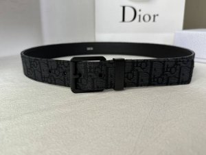 35毫米黑色与米色Dior Oblique印花与黑色牛皮荔枝底，精致金属针扣。简约时尚超级洋气百搭 顶级 原单150