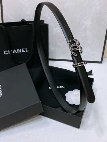 Chanel 24C 链条 牛皮黑 Logo搭扣 黄铜金属 进口胎牛皮平纹带身 饰有Cc小Logo手感柔软 细腻 2.0Cm