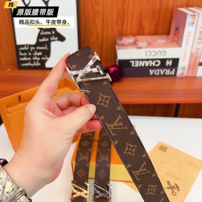 原版品质打孔 品牌：路易L家 男款 颜色：咖 扣头：金 银 枪 扣头：原版精品纯铜五金扣头 带身：原版牛皮 尺寸：宽约：3.8Cm 长约：95Cm-125Cm