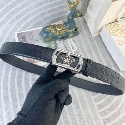 范思哲 特种皮腰带自动带系列 ，原厂五金精品不锈钢扣，手感柔软舒适 宽3.5Cm。
